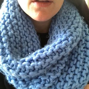 H&M Blue Infinity Scarf 🧣